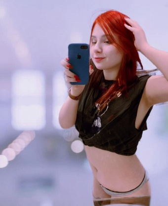 Мои нежные руки и чувственные губы помогут тебе расслабиться и забыть о повседневных заботах. Я умею слушать и дарить внимание, мое общество приносит полное удовлетворение. С удовольствием исполню все твои фантазии и желания. Идеальное сочетание страсти, умения и опыта - все, что нужно для прекрасного времяпрепровождения. Отзывы моих довольных клиентов говорят сами за себя. Дай себе роскошь погрузиться в мир наслаждения и безупречного удовольствия со мной. Жду твоего звонка! 🌹💋✨ 1004, 19 лет